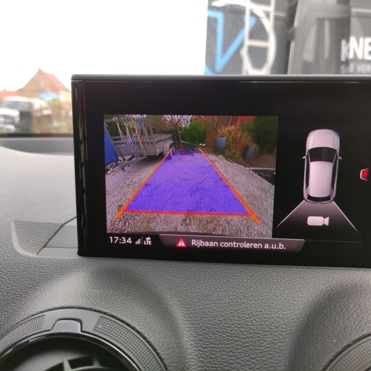 Achteruitrijcamera Audi Q2 GA